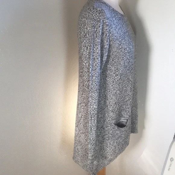 Catwalk studio sweater medium with large buttons black white  long roomy… - Picture 5 of 11